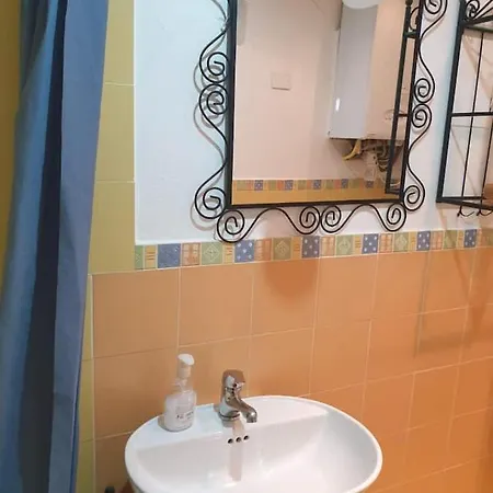 Apartment House *